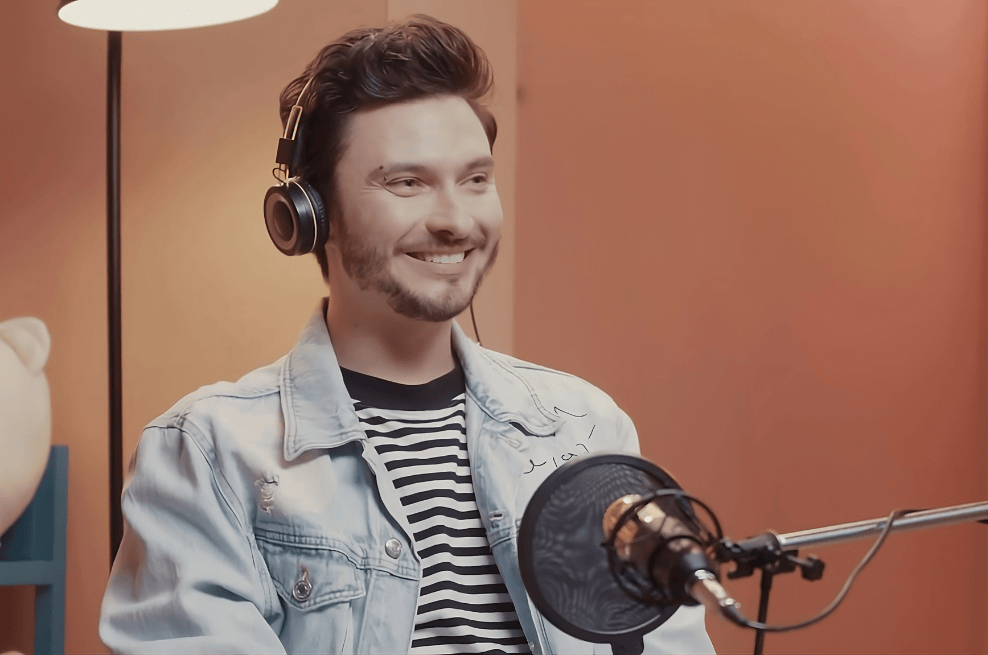 Entre los invitados del podcast conducido por Diego Saénz, se encuentran Kika Nieto, Ventino y Valeria Sandoval. / Cortesía: Miniso Colombia