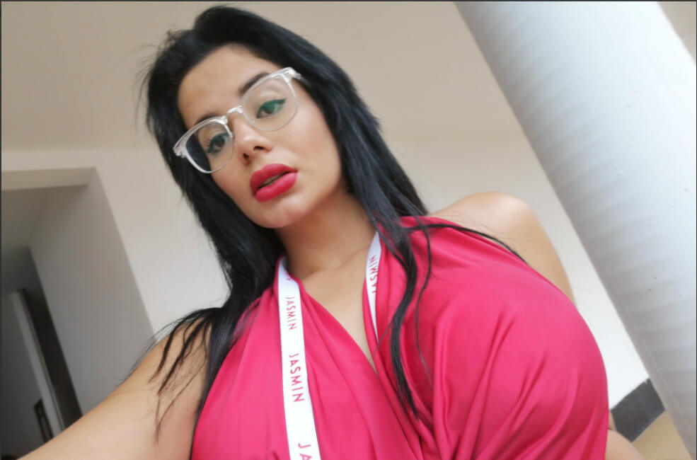 La actriz porno cucuteña Alejandra Omaña, conocida en la industria con el nombre de Amaranta Hank. / @AmarantaHank