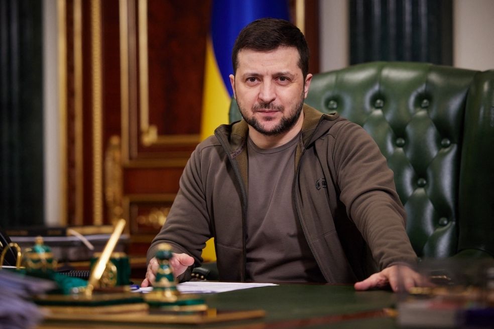 El presidente ucraniano, Volodímir Zelenski, dijo que Ucrania debe “reconocer la verdad”: que no puede unirse a la OTAN.