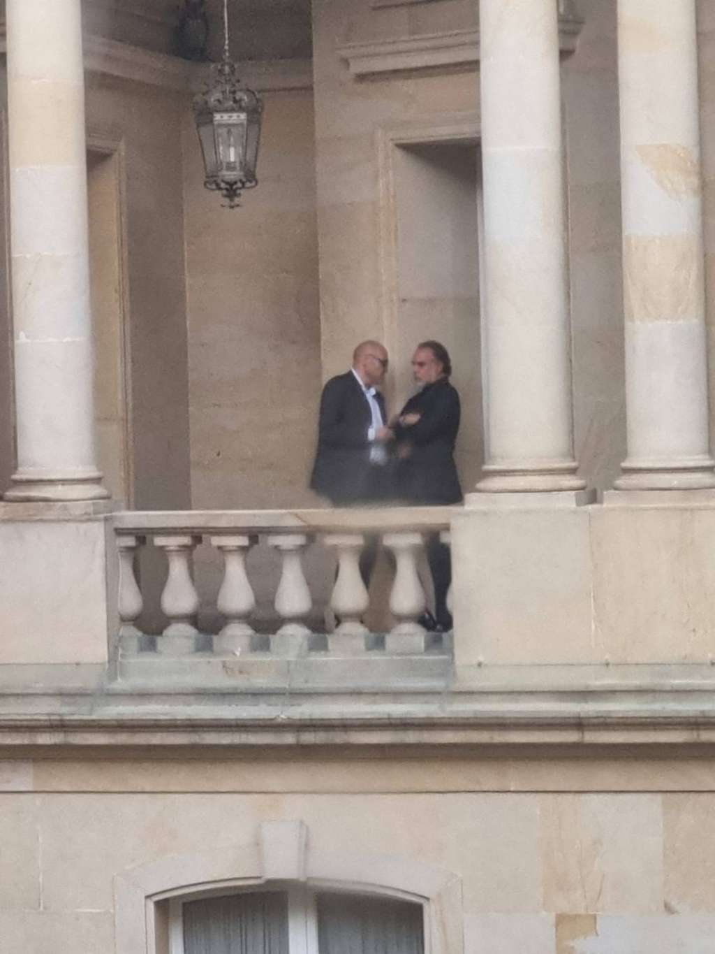 Según el director de la UNP, Benedetti y Vendrell estaban reunidos antes del consejo de ministros televisado.