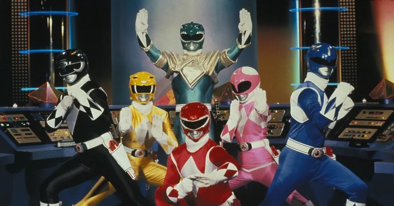 Emiten orden de captura contra actor de “Power Rangers”