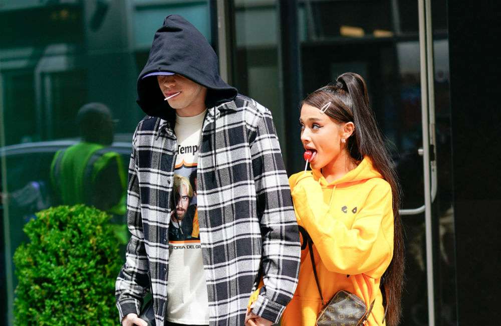 El novio de Ariana Grande sucumbe a la presión y abandona Instagram. / Bang Showbiz