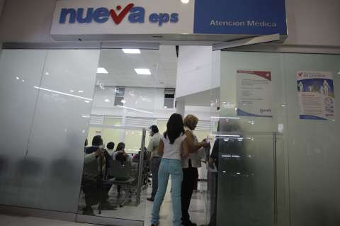 Investigan posible negligencia de Nueva EPS por muerte de joven que no recibió medicamentos