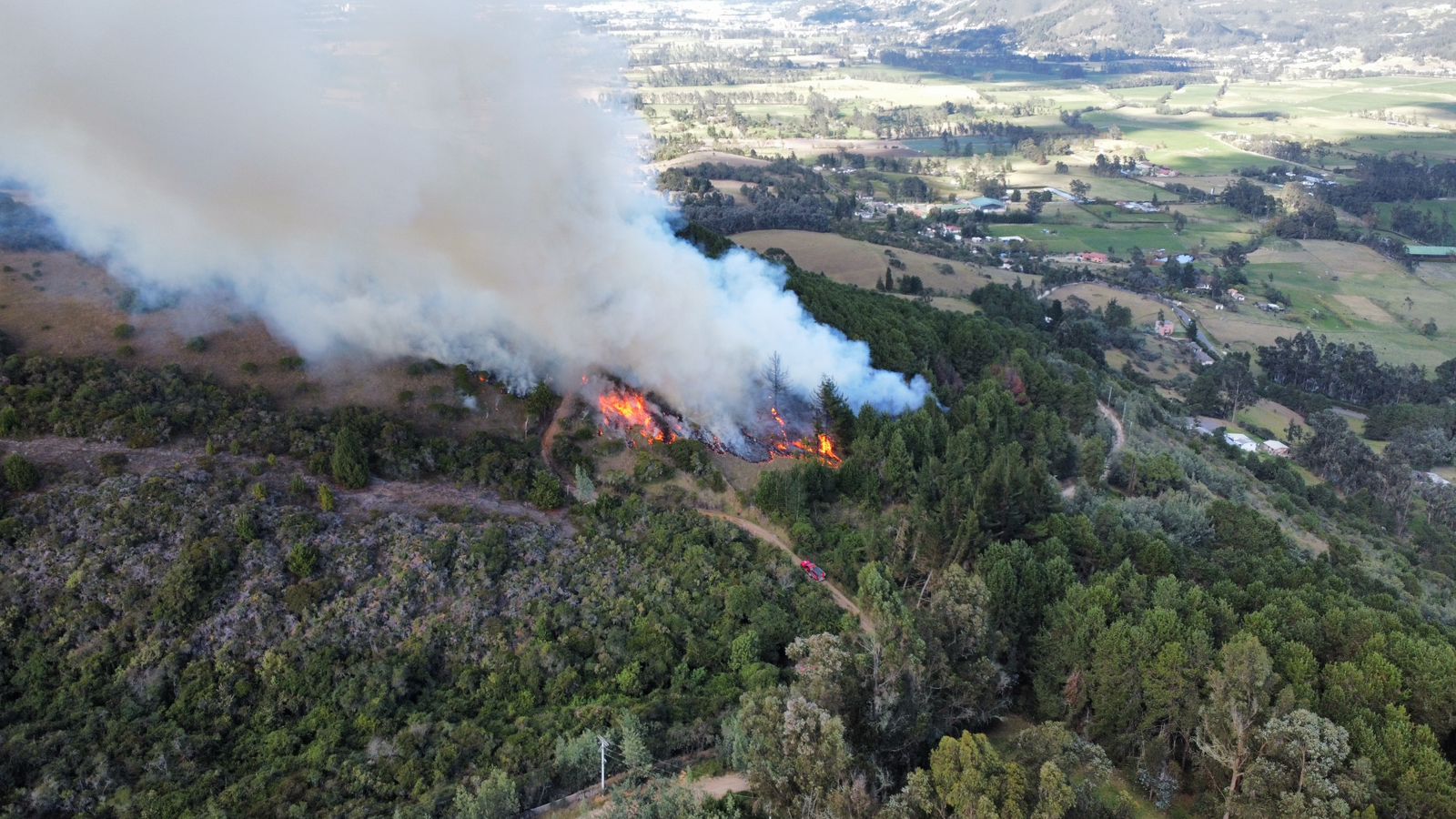 Gran incendio en la vereda Yerbabuena de Sopó, Cundinamarca