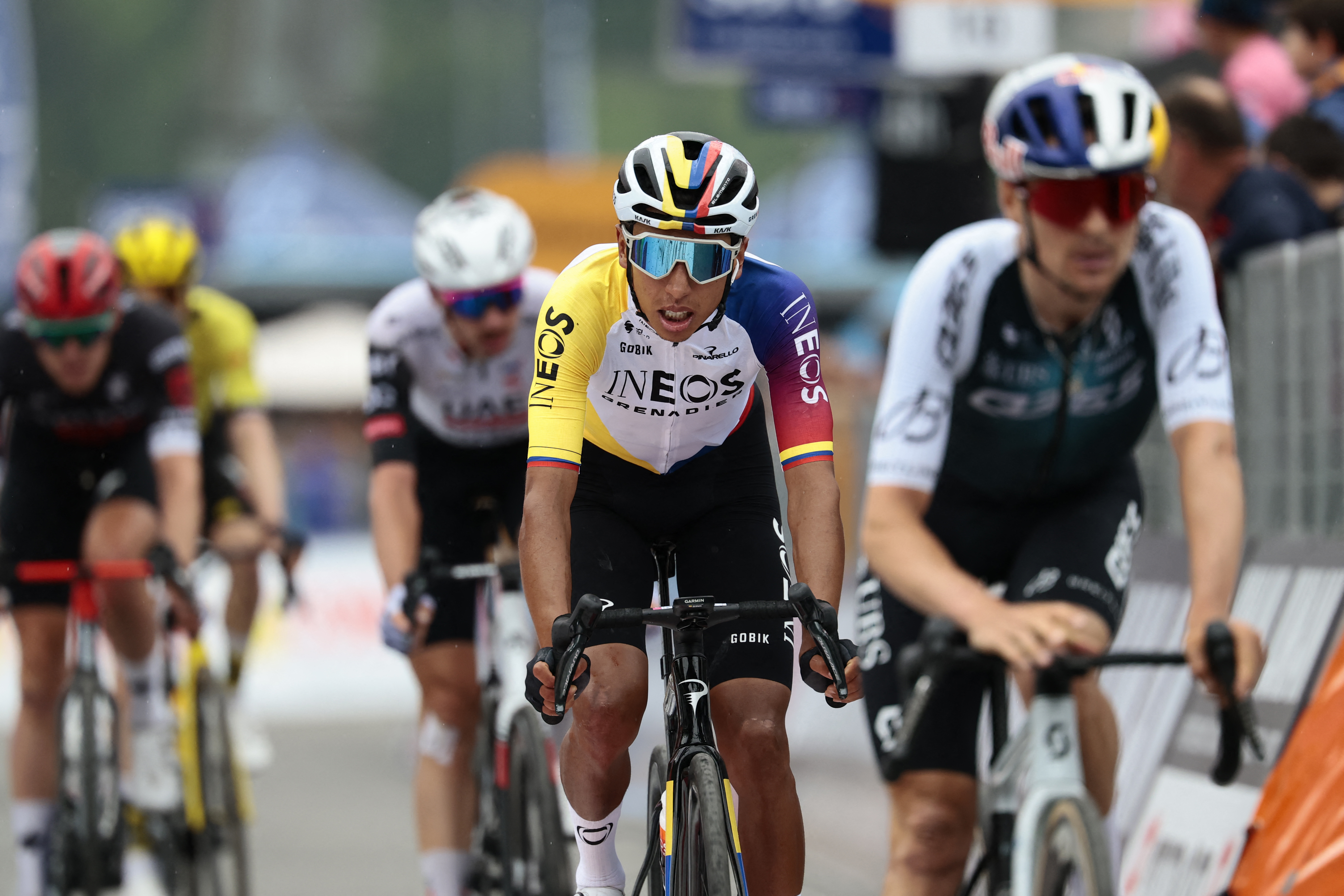 Egan Bernal en acción durante la etapa 18 del Giro de Italia.