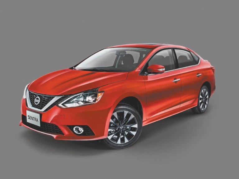 Nissan Sentra SR: renovado y deportivo