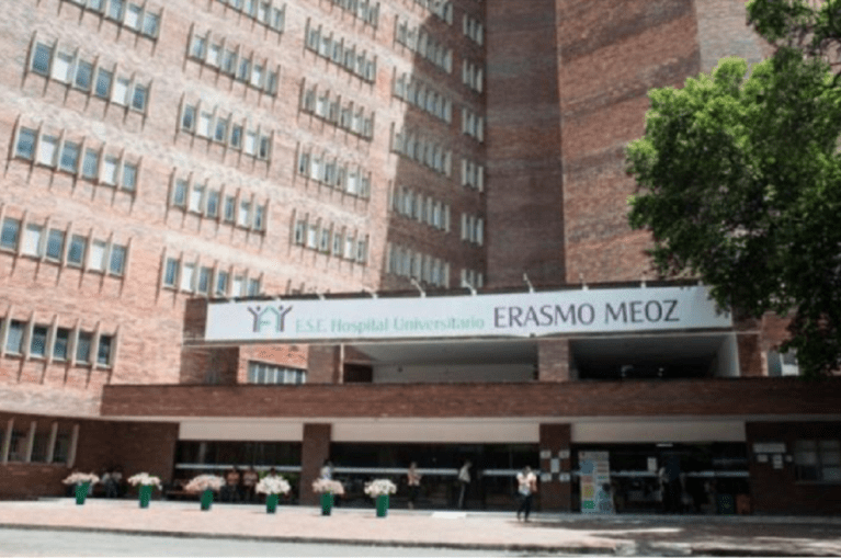 Suspenden al gerente del Hospital Erasmo Meoz por contratar libro en plena pandemia