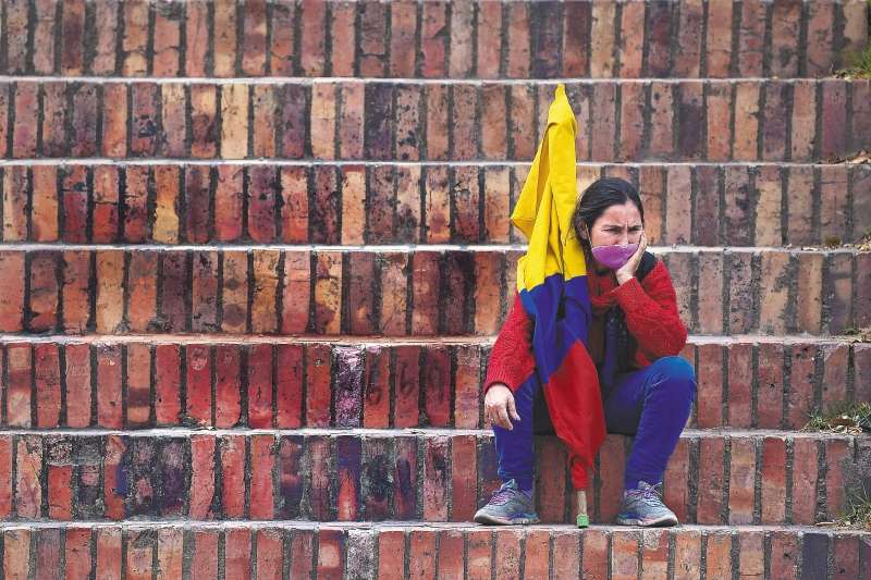 La mayoría de ciudades en Colombia tiene una ocupación de más del 80 % en UCI debido a la nueva ola de contagios.