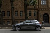 Mazda 2, ahora más joven