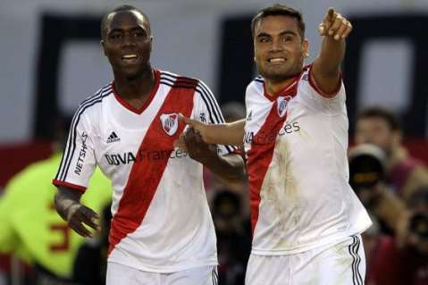 Álvarez Balanta sufre un traumatismo en la tibia de la pierna derecha