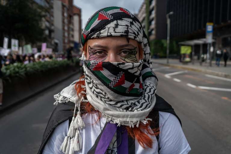 Marchantes que salieron a las calles este este sábado 8 de marzo desde la Calle 45 con carrera Séptima hasta la Plazoleta del Concejo de Bogotá en el marco de la conmemoración del Día Internacional de la Mujer
