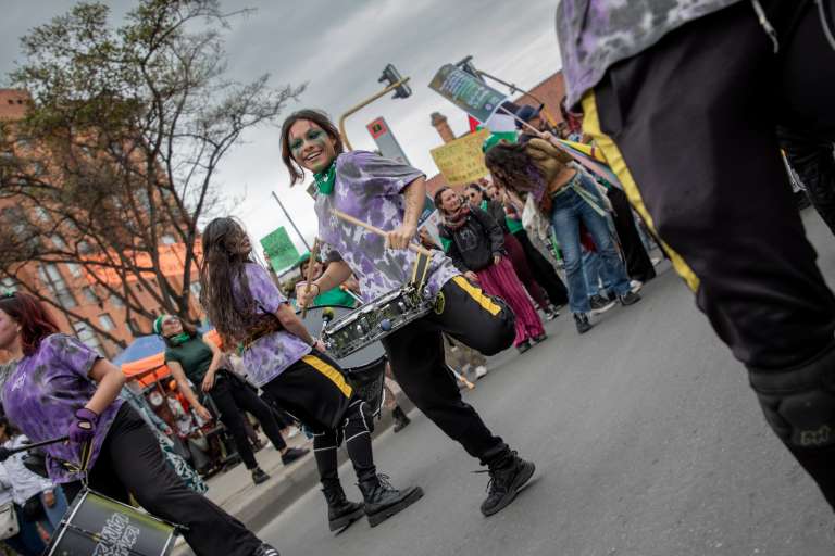 En Colombia han pasado tres años y medio de la Sentencia C-055 de 2022, que despenalizó el aborto hasta la semana 24.