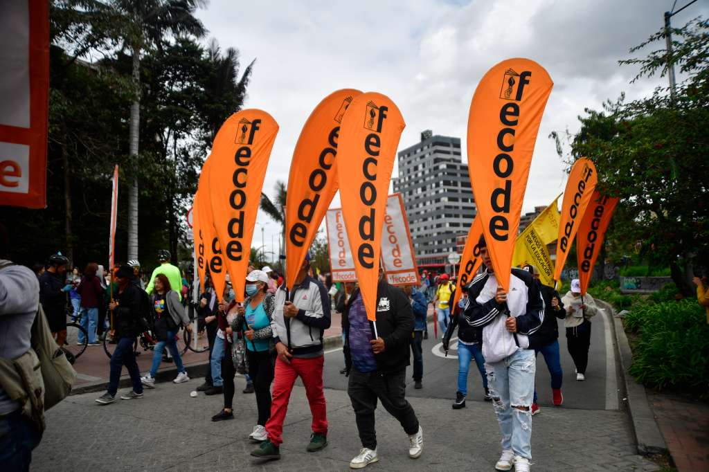 Paro de maestros por la defensa de la Educación Publica
