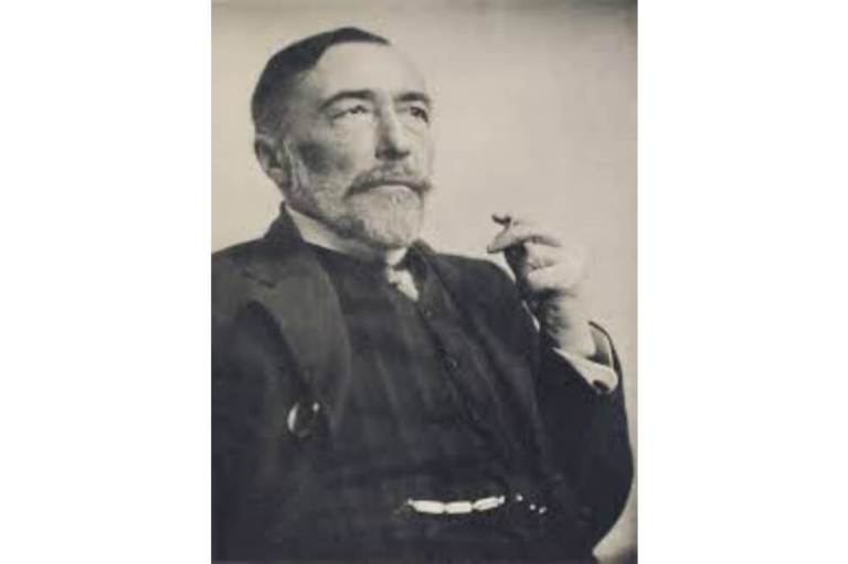 Un barco suspendido para pensar en Joseph Conrad