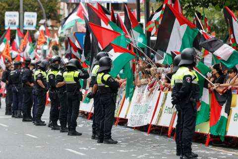 La Vuelta salta al escenario político internacional por las protestas propalestina