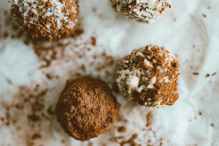 Celebra amor y amistad con estas deliciosas trufas de chocolate