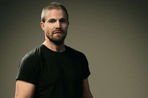 Stephen Amell, en la piel de un luchador profesional