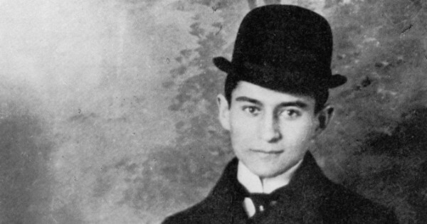 Franz Kafka en una de sus imágenes más difundidas. / Cortesía