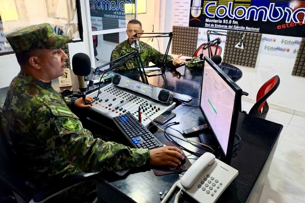 A través de sus canales de WhatsApp, las emisoras del Ejército recibirán información, mensajes, ubicaciones y contactos de personas que continúen desaparecidas. Estas son las líneas de contacto.