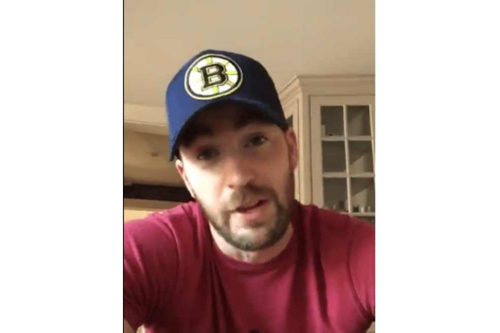 Chris Evans, quien interpreta a Capitán América en el universo de Marvel. / @Josh_braveheart