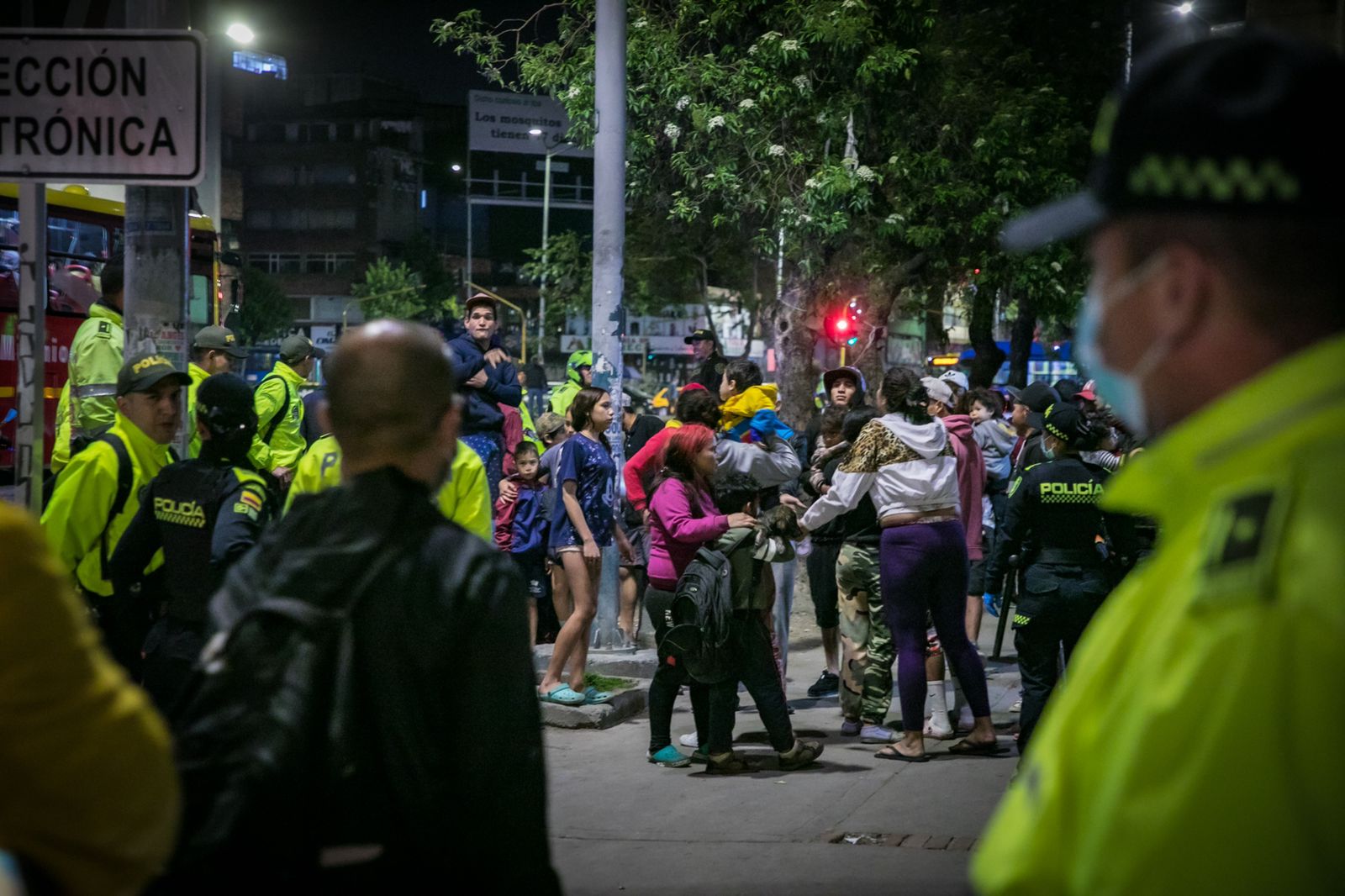 Los Mártires: rescatan a 28 niñas que ejercían la prostitución en calles de Bogotá.