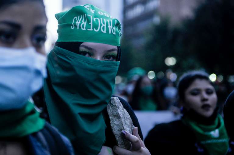 Aborto legal; feminismo; marcha; feminista