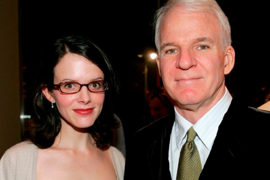 Anne Stringfield y Steve Martin.