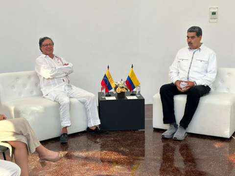 Presidente Petro se reunió con Nicolás Maduro en México tras cumbre de migración