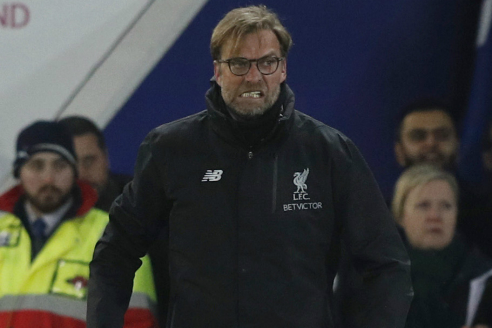 El alemán Jürgen Klopp, técnico del Liverpool, espera festejar frente al Arsenal. / AFP