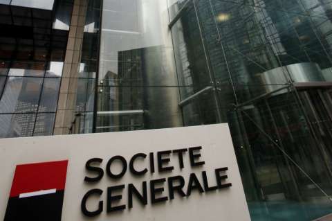 UE, lista a poner tope a salarios en bancos