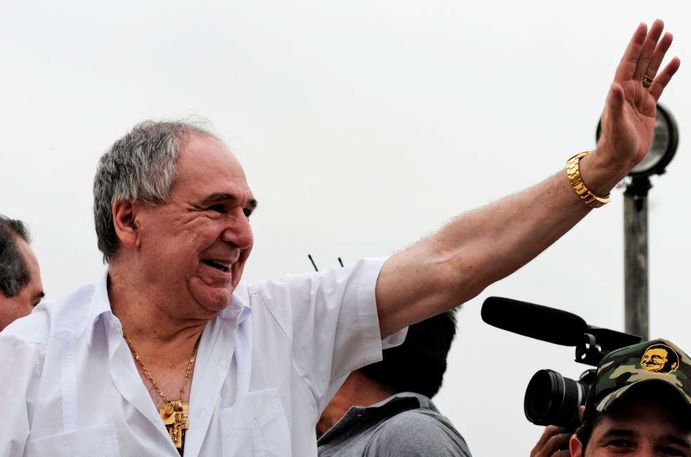 El expresidente de Ecuador, Abdalá Bucaram, regresó a su país en 2017, luego de años de estar exiliado en Panamá.