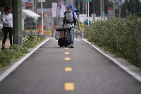 Lanzan programa para impulsar la integración económica de migrantes venezolanos