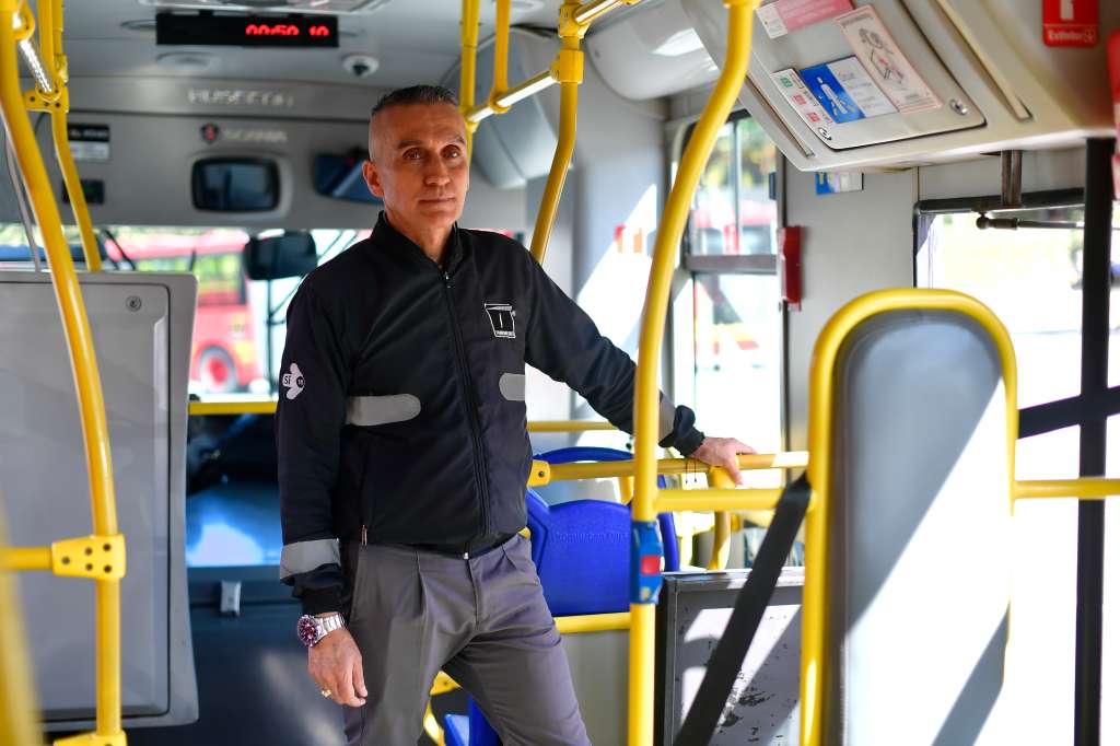 Roberto Mora Vega, conductor de Transmilenio