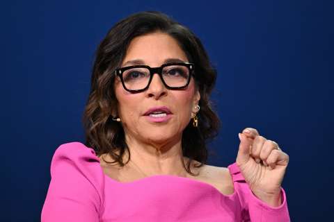 La salida de Linda Yaccarino: ¿qué es el glass cliff y cómo afecta a las mujeres?