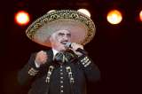Cuando Vicente Fernández le cantó a Hugo Chávez y amenazó a Donald Trump