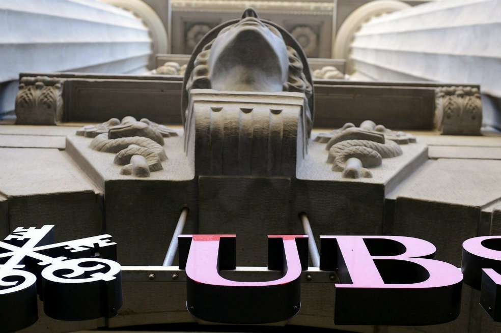 El banco UBS tendría que pagar US$450 millones. / EFE