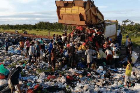 Procuraduría investigará caso de comunidad indígena que come basura del relleno de Puerto Carreño