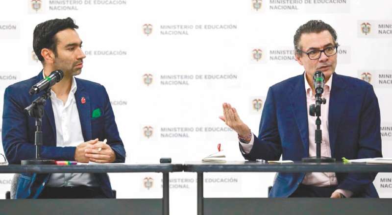 Mauricio Toro, director del Icetex, y Alejandro Gaviria, ministro de Educación. / Ministerio de Educación