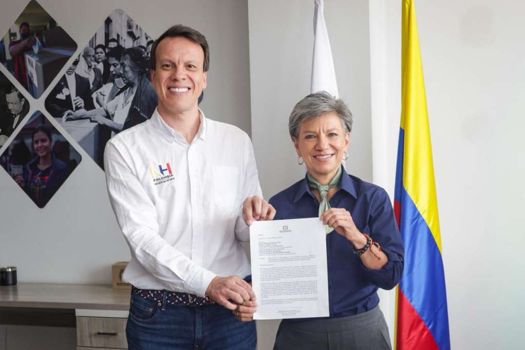 Precandidatos Leonardo Huerta y Claudia López.