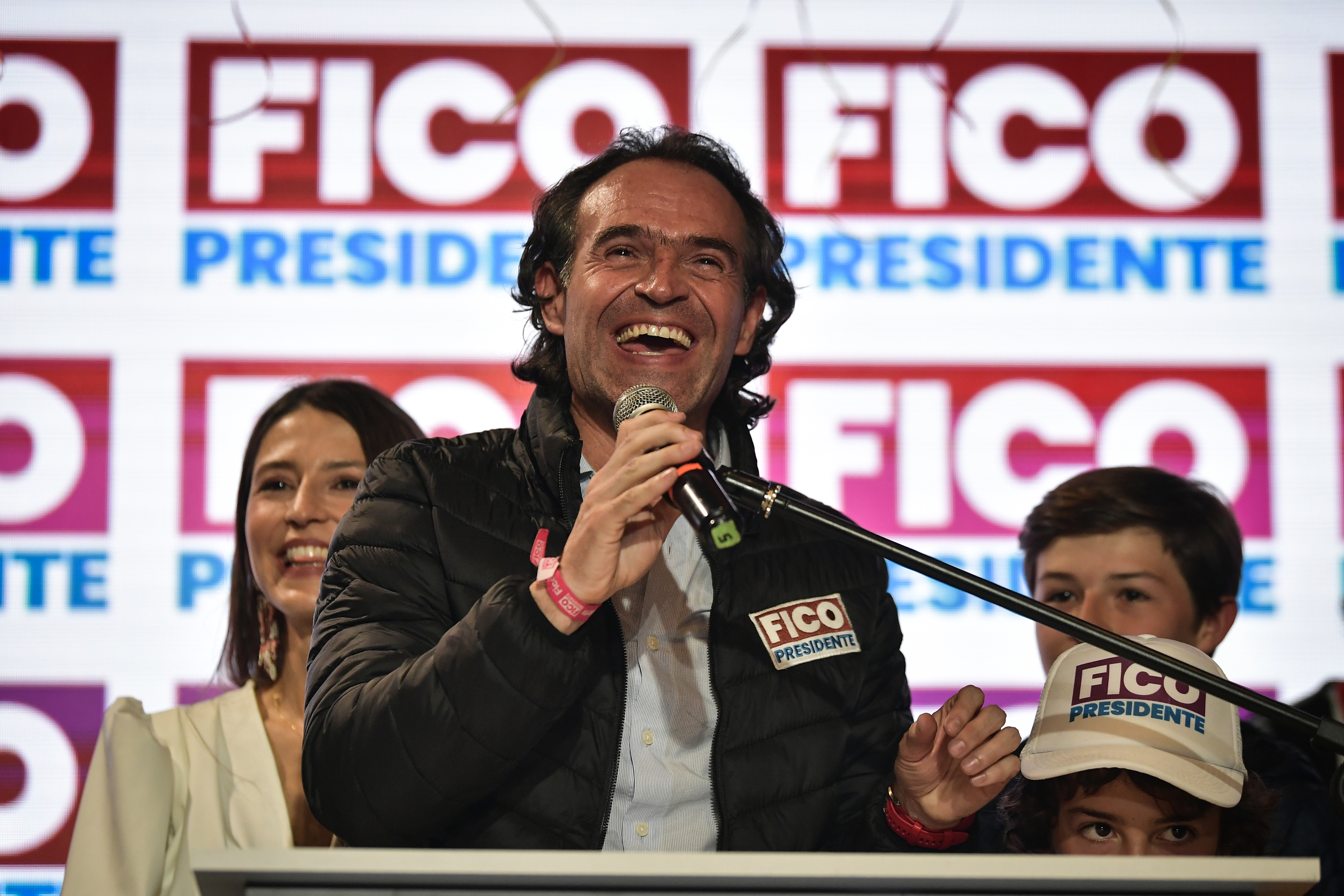 Celebración del candidato a la presidencia por el partido Equipo por Colombia Federico Gutiérrez luego de salir victorioso en la jornada de elecciones del 13 de marzo