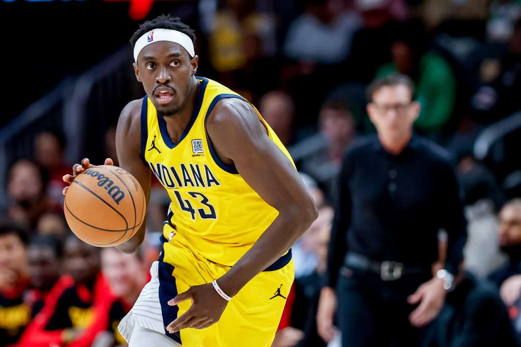 ATLANTA (United States), 07/03/2025.- Indiana Pacers forward Pascal Siakam of Cameroon in action against the Atlanta Hawks during the second half of an NBA basketball game between the Indiana Pacers and the Atlanta Hawks in Atlanta, Georgia, USA, 06 March 2025. (Baloncesto, Camerún) EFE/EPA/ERIK S. LESSER SHUTTERSTOCK OUT