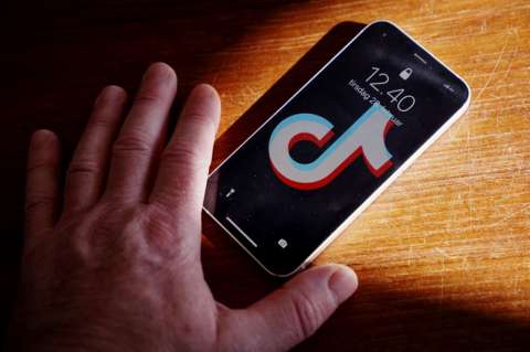 TikTok lanza los chats grupales de hasta 32 personas