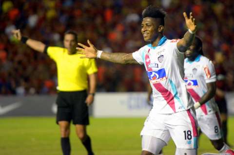 Júnior, por semifinal de la Sudamericana