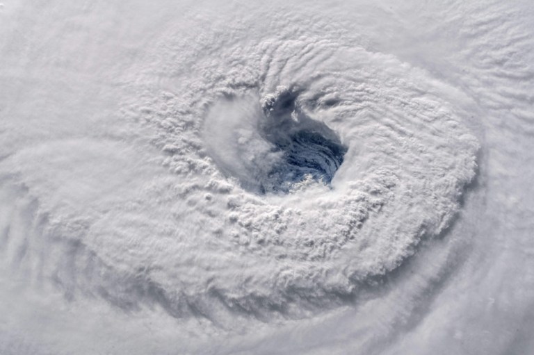 Tormenta tropical Florence deja nueve muertos y cientos de atrapados en EE.UU.