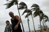¿Por qué el gobernador de Puerto Rico ordenó reconteo de víctimas del huracán María?