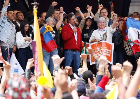 Petrismo y oposición: se sacudió el ajedrez de una campaña anticipada y polarizada