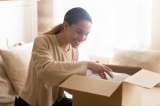 Conozca la mejor manera de comprar en sus tiendas internacionales, sin salir de casa