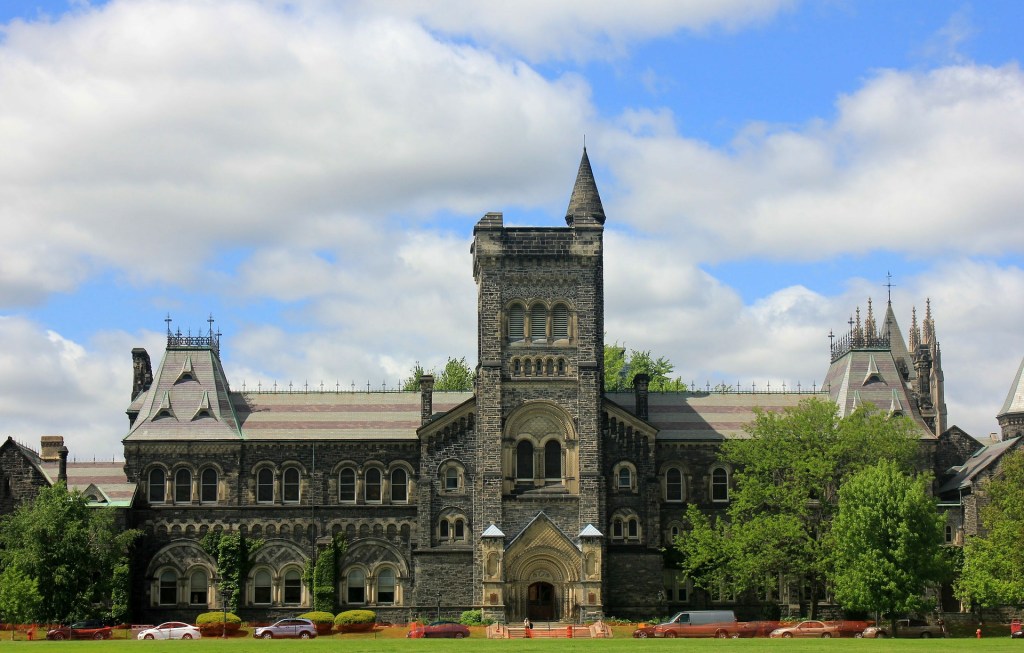 Universidad de Toronto.