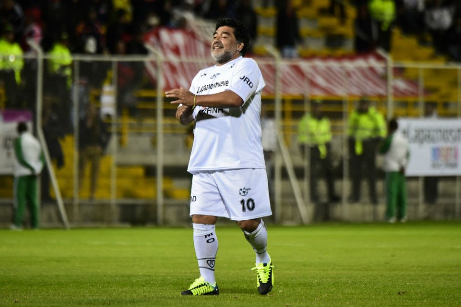 Diego Maradona en el partido por La Paz. Foto: AFP