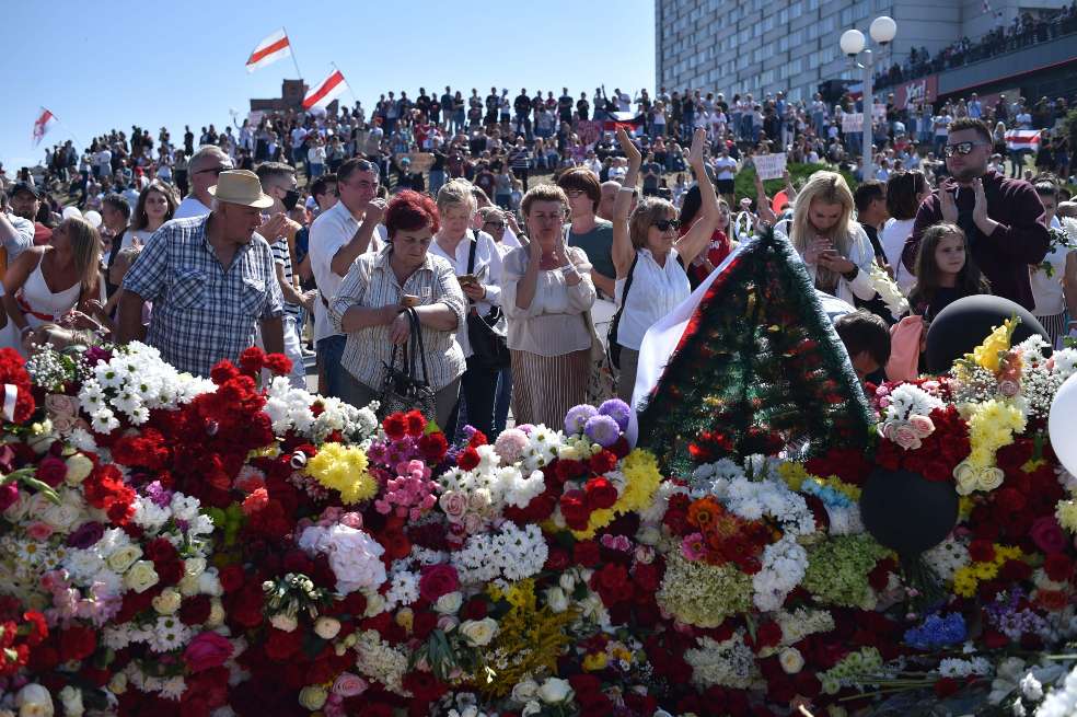 Familiares y manifestantes opositores se reunieron para recordar a Alexander Taraikovsky, un hombre de 34 años que murió durante una protesta.